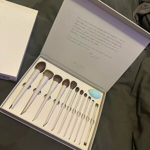 Ariel 12 piece Morphe Makeup Brush Set